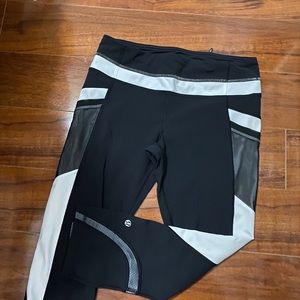 Lululemon Crop Wunder Leggings with Pockets